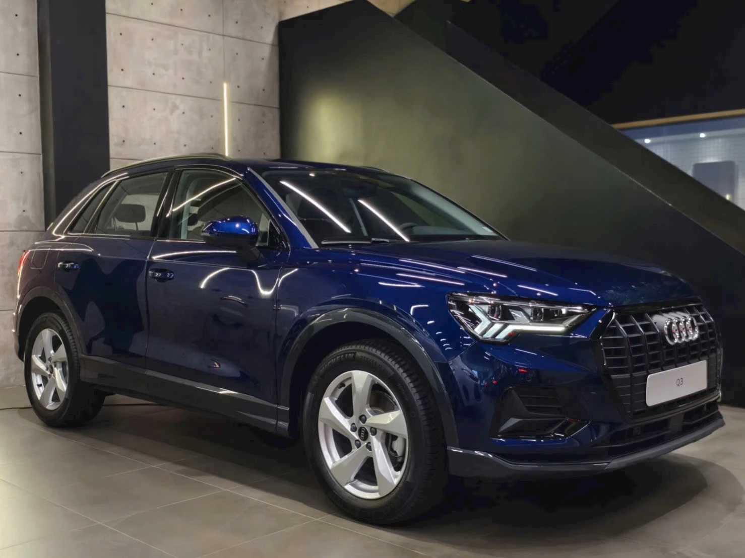 Audi Q3 SUV - Ảnh 1