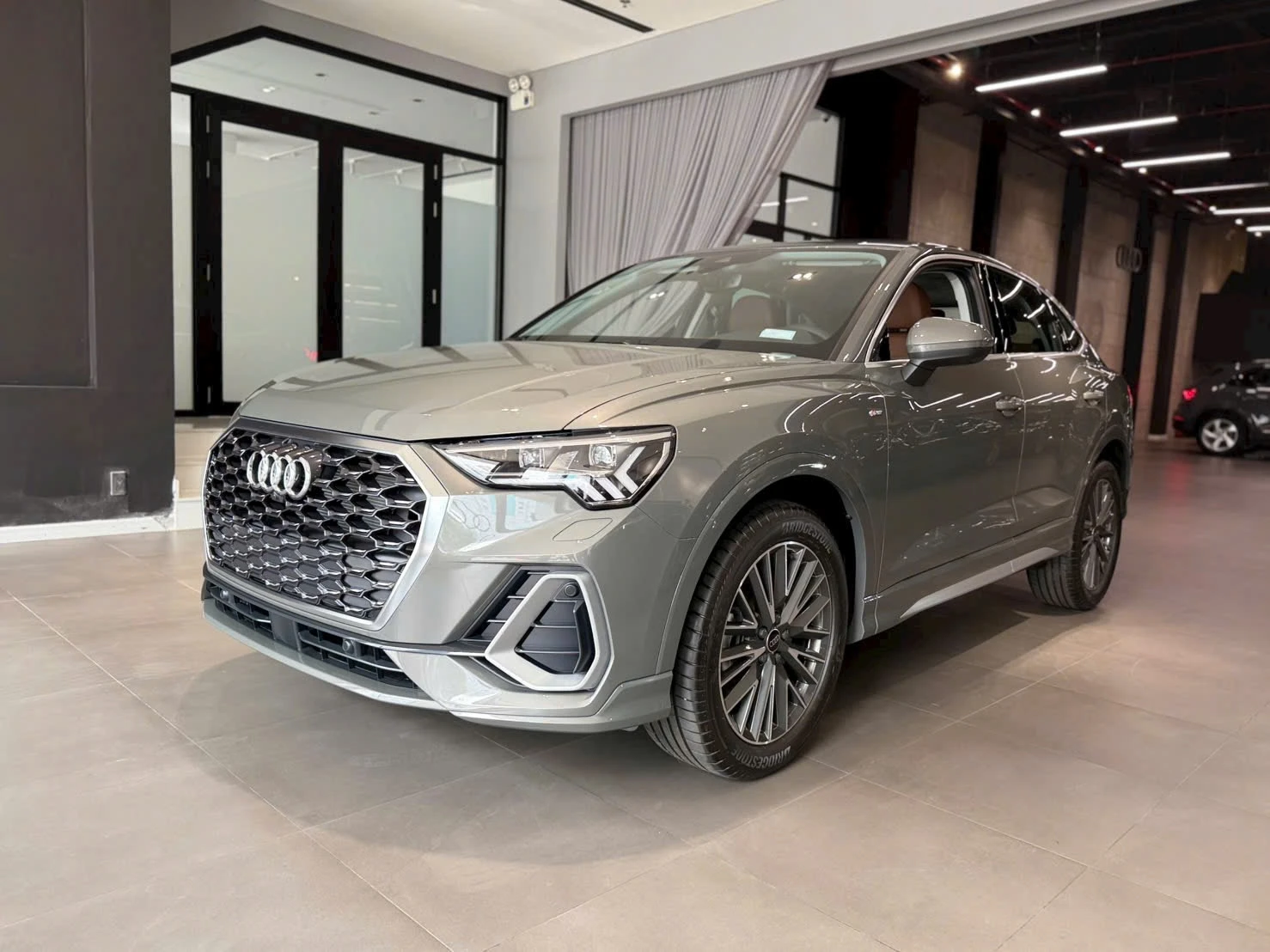 Audi Q3 SUV - Ảnh 31