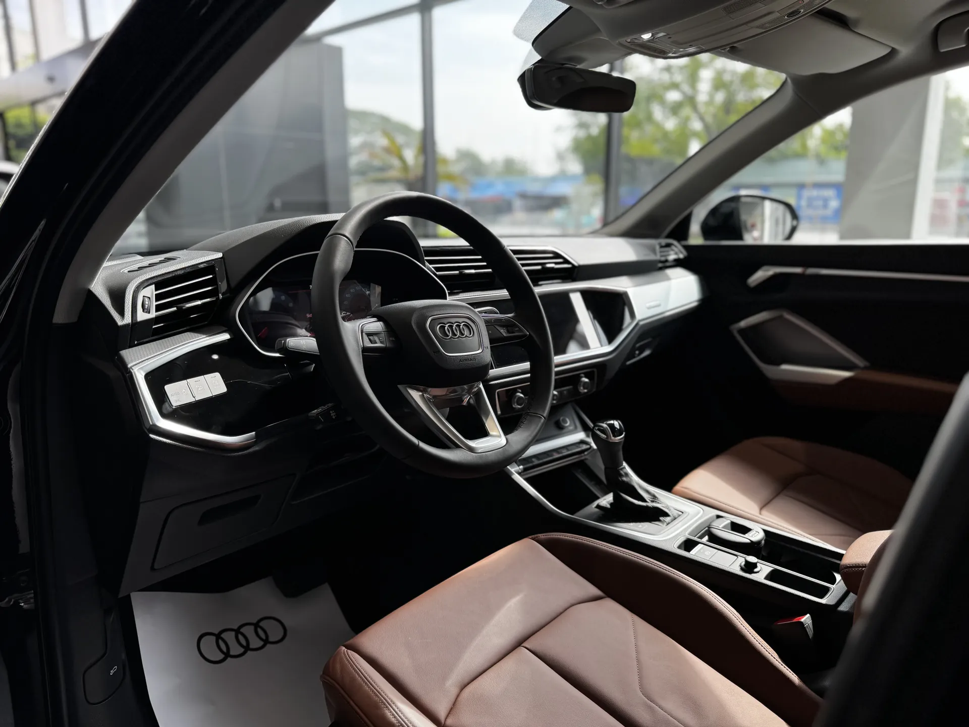 Audi Q3 SUV - Ảnh 45