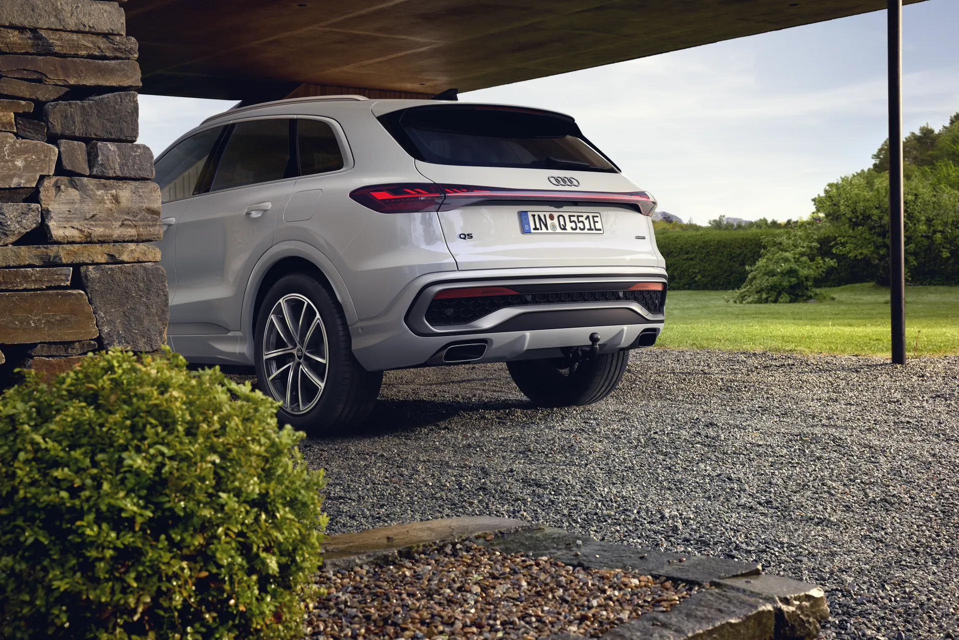 Audi Q5 SUV thế hệ mới 196 hp quattro ultra - SUV hạng sang cỡ trung