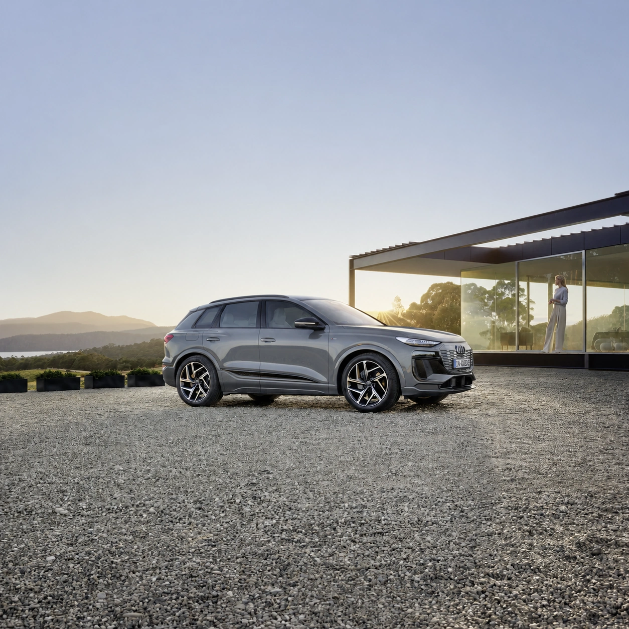 Audi Q6 e-tron Xám Magnet - Hình ảnh chính thức tại Audi Sài Gòn