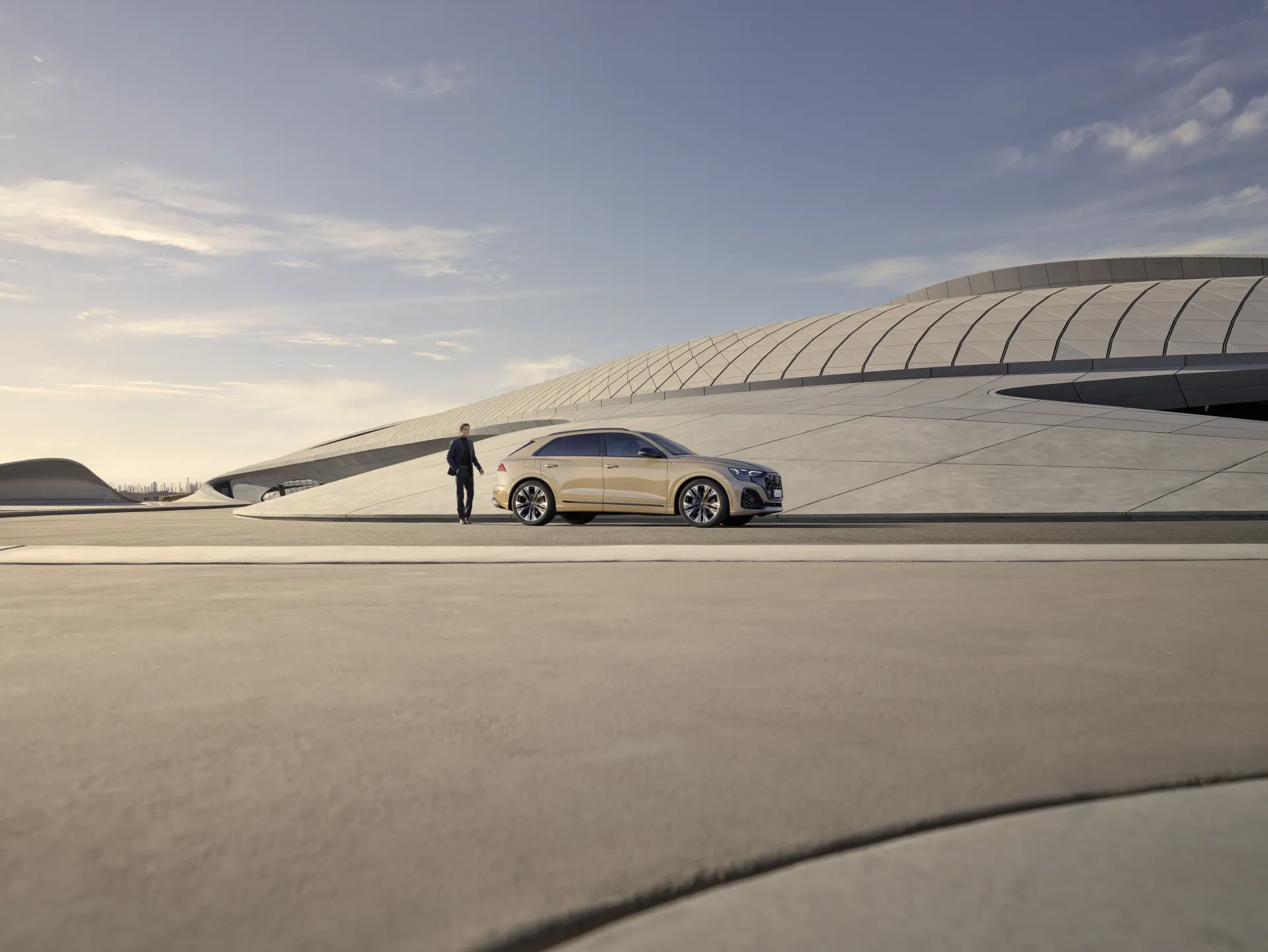 Audi Q8 đầu xe