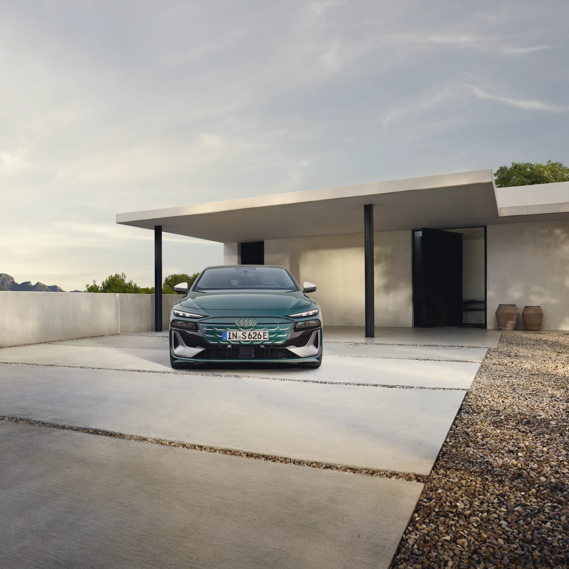 Audi S6 e-tron thân xe